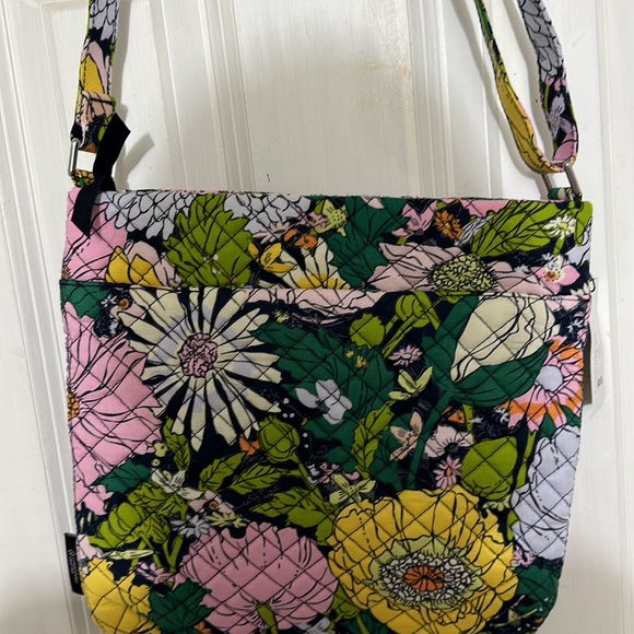 Vera Bradley Triple Zip Hipster bag New - Picture 5 of 5